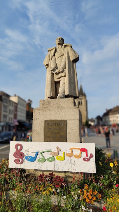 Les Halles, Primeur Fruits et Légumes au Neubourg
