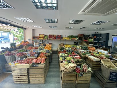 Au Cours Des Halles, Primeur Fruits et Légumes au Trait