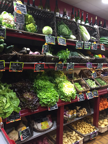 Le Cours Des Halles, Primeur - Fruits Et Légumes à Grand Bourgtheroulde