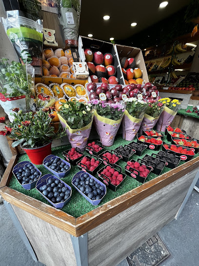Le Verger Des Pyrénées, Primeur - Fruits Et Légumes à Paris 20